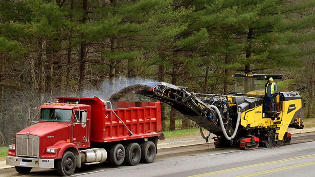 The Significance of Maintenance for Asphalt Grinding Equipment